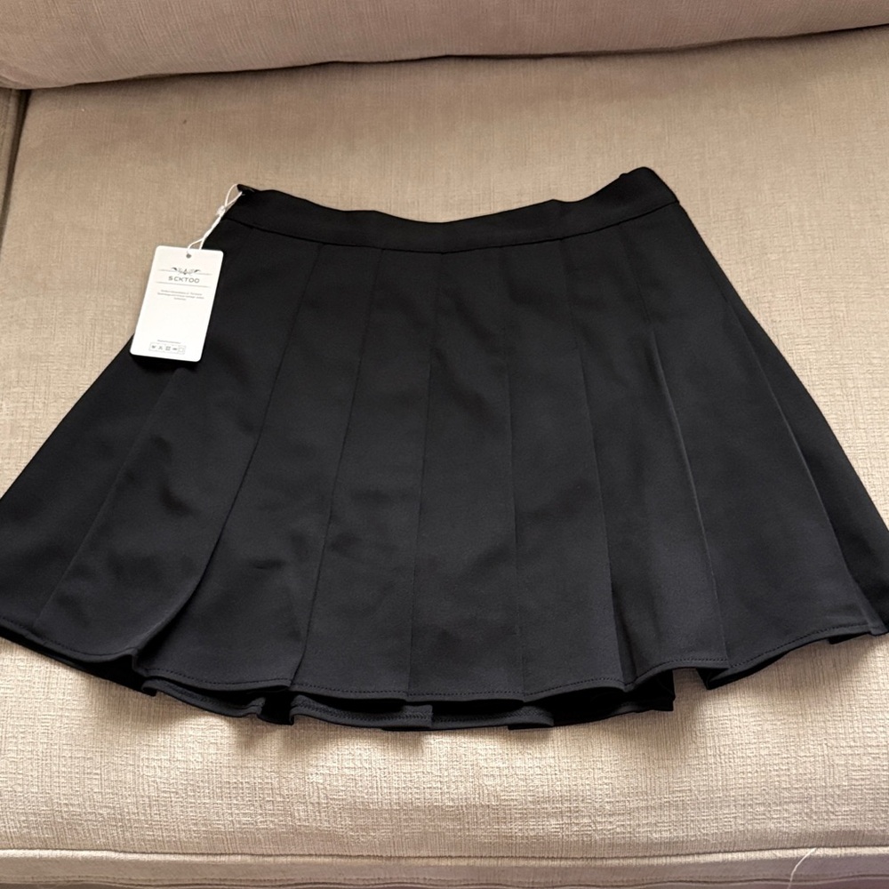 Chic Black Skater Skirt